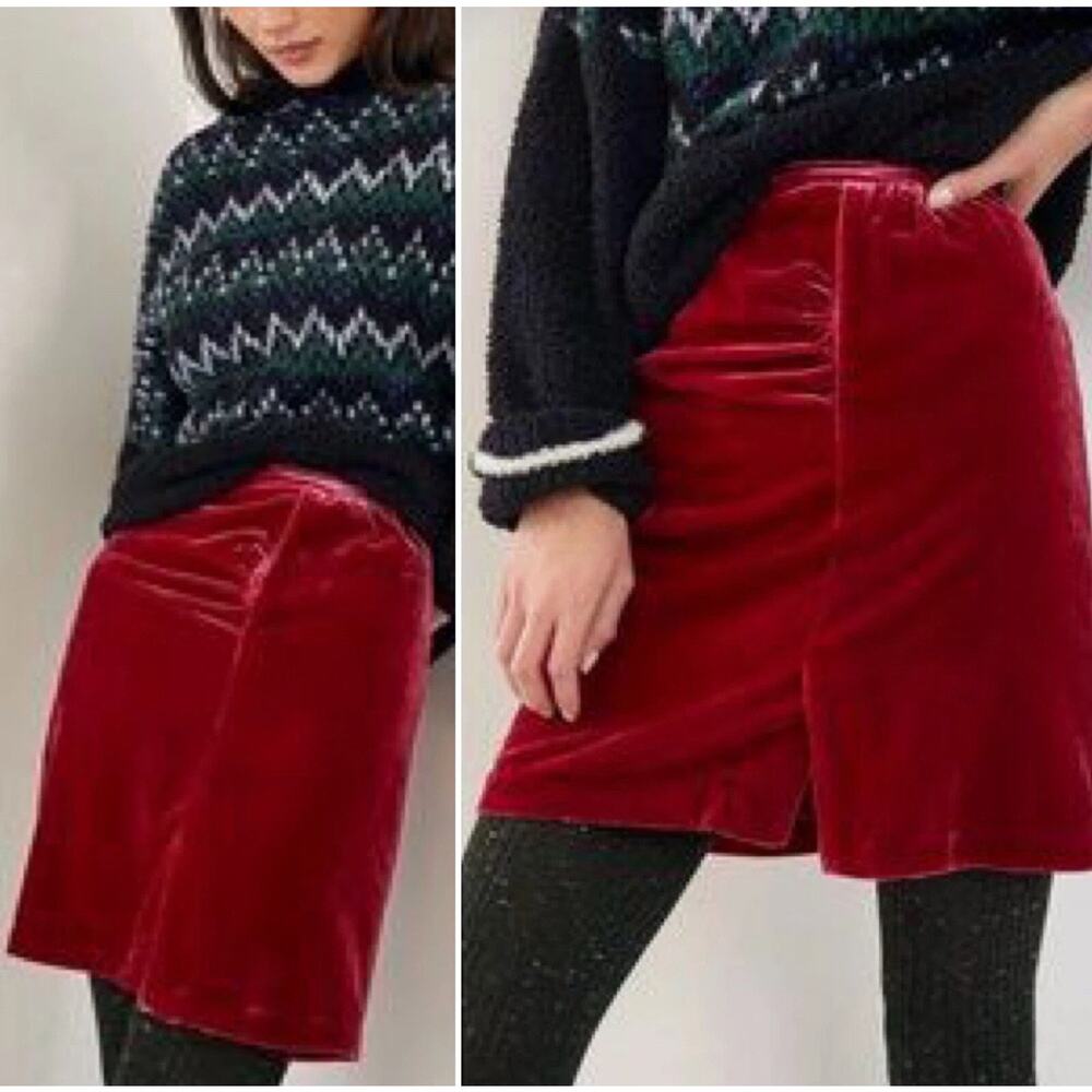 NWT ANTHROPOLOGIE “Connie” Crushed Velvet Mini Skirt Color Raspberry Size 6